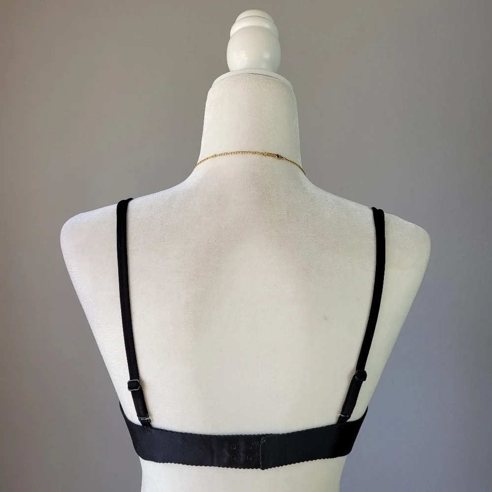 VICTORIA'S SECRET // angels secret embrace floral applique split strap satin bra - Picture 5 of 7
